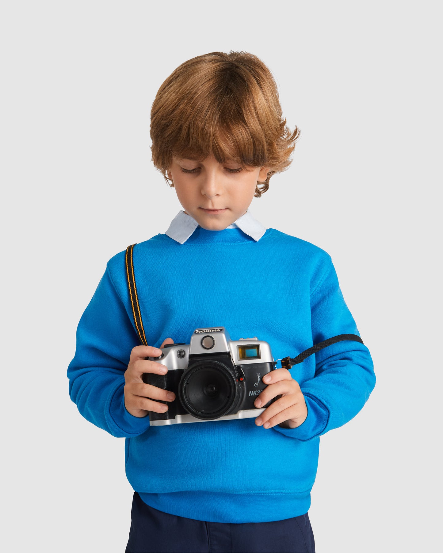 1070 Sudadera en diseño clásico. (NIÑO)