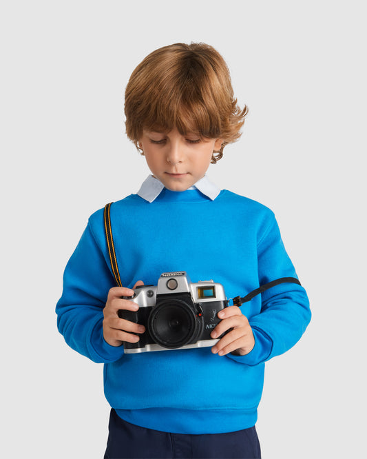 1070 Sudadera en diseño clásico. (NIÑO)