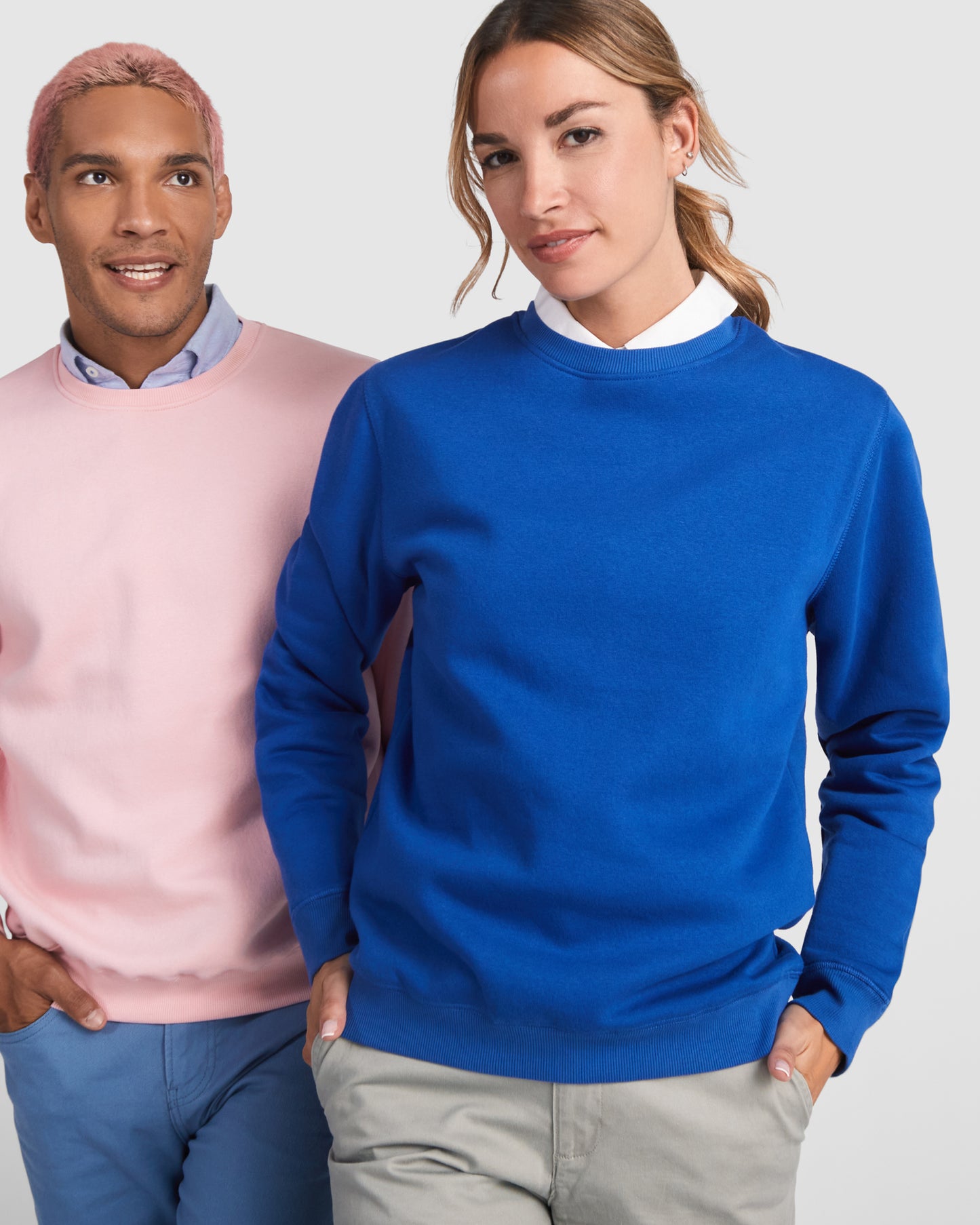 1071 Sudadera Unisex en Algodón Orgánico Peinado y Poliéster Reciclado.