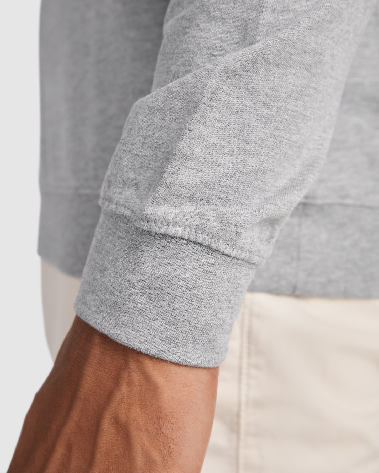 1104 Sudadera de algodón de manga entallada estilo ranglán