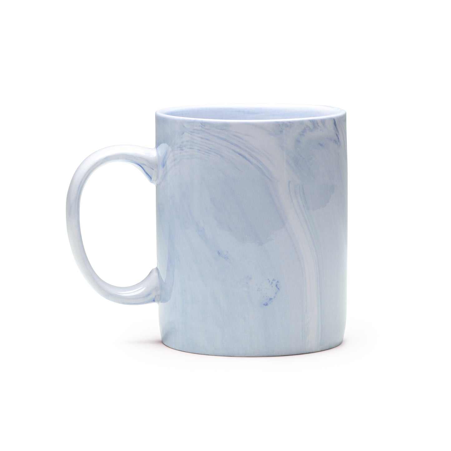 Taza de cerámica con acabado efecto mármol. Con una capacidad de 350 ml