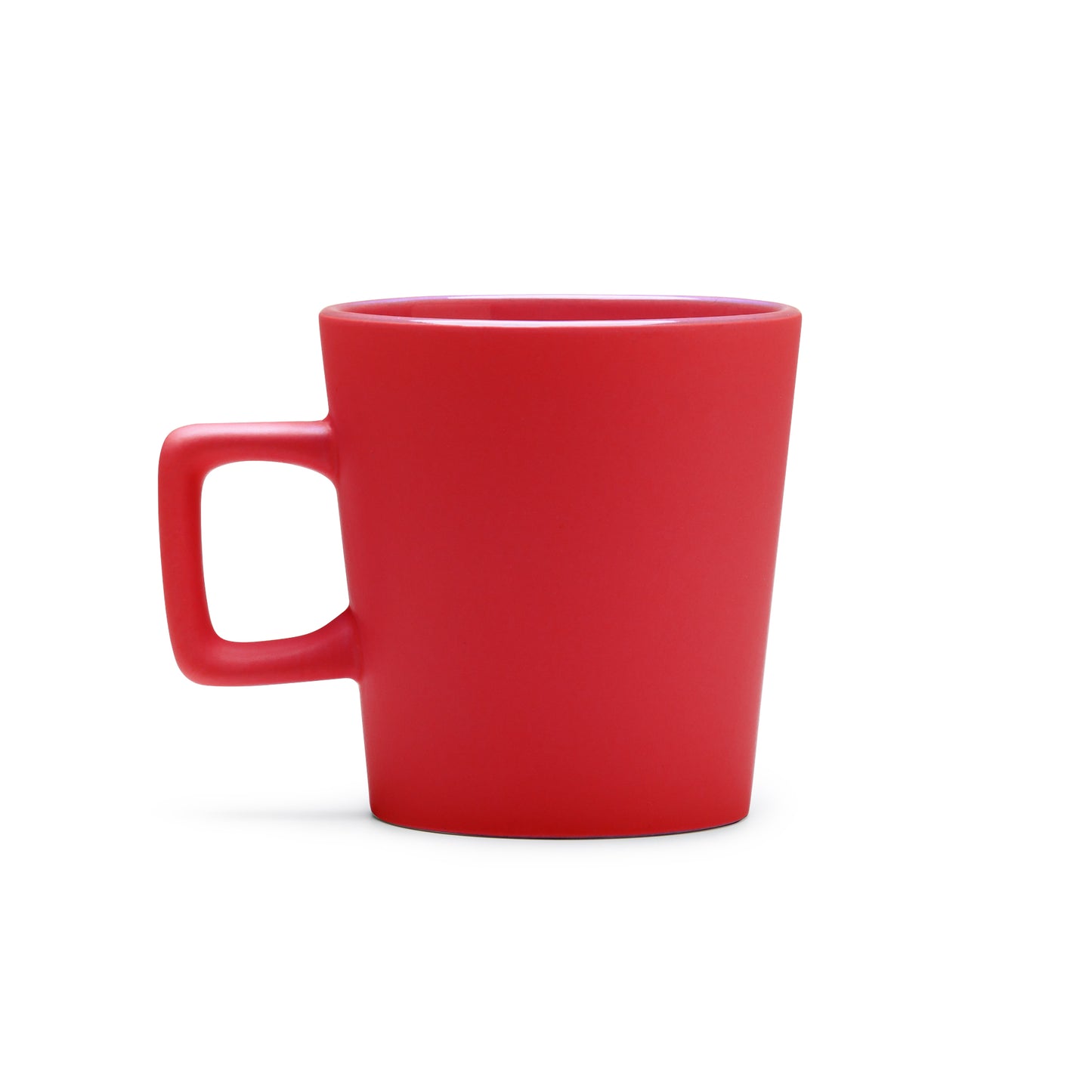 Taza de cerámica con acabado mate y asa cuadrada. Con una capacidad de 300 ml.