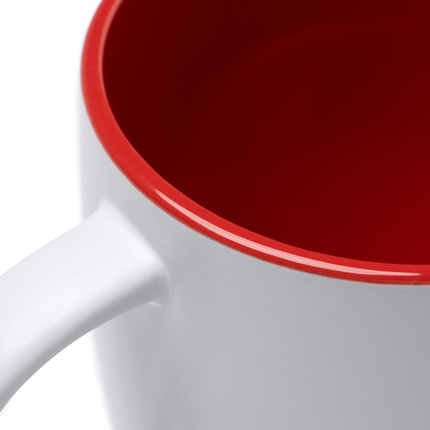 Taza de cerámica de 370 ml. Interior a color y exterior en blanco.