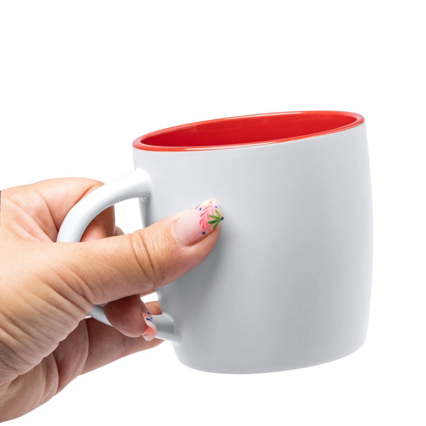 Taza de cerámica de 370 ml. Interior a color y exterior en blanco.
