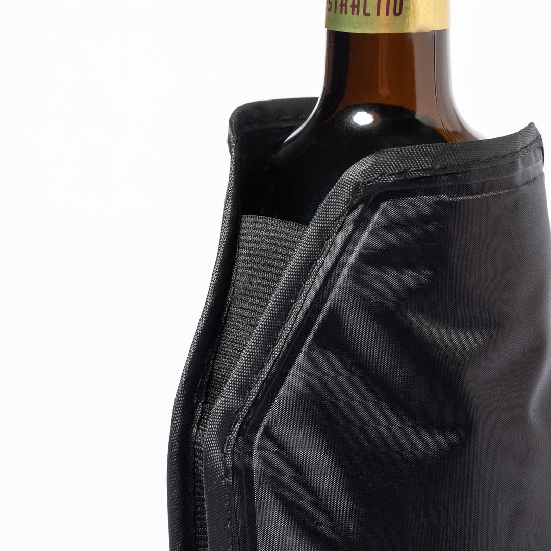 Enfriador ajustable, con líquido refrigerante interior y fabricado en Nylon.