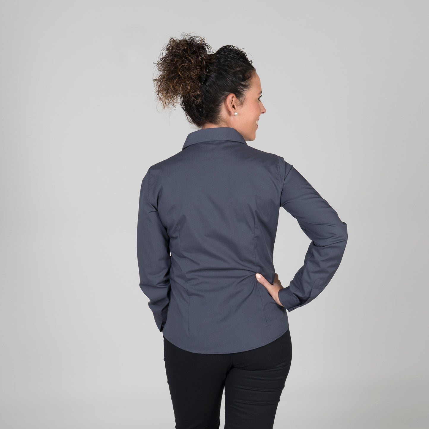 BLUSA MUJER BOTON OCULTO M/L