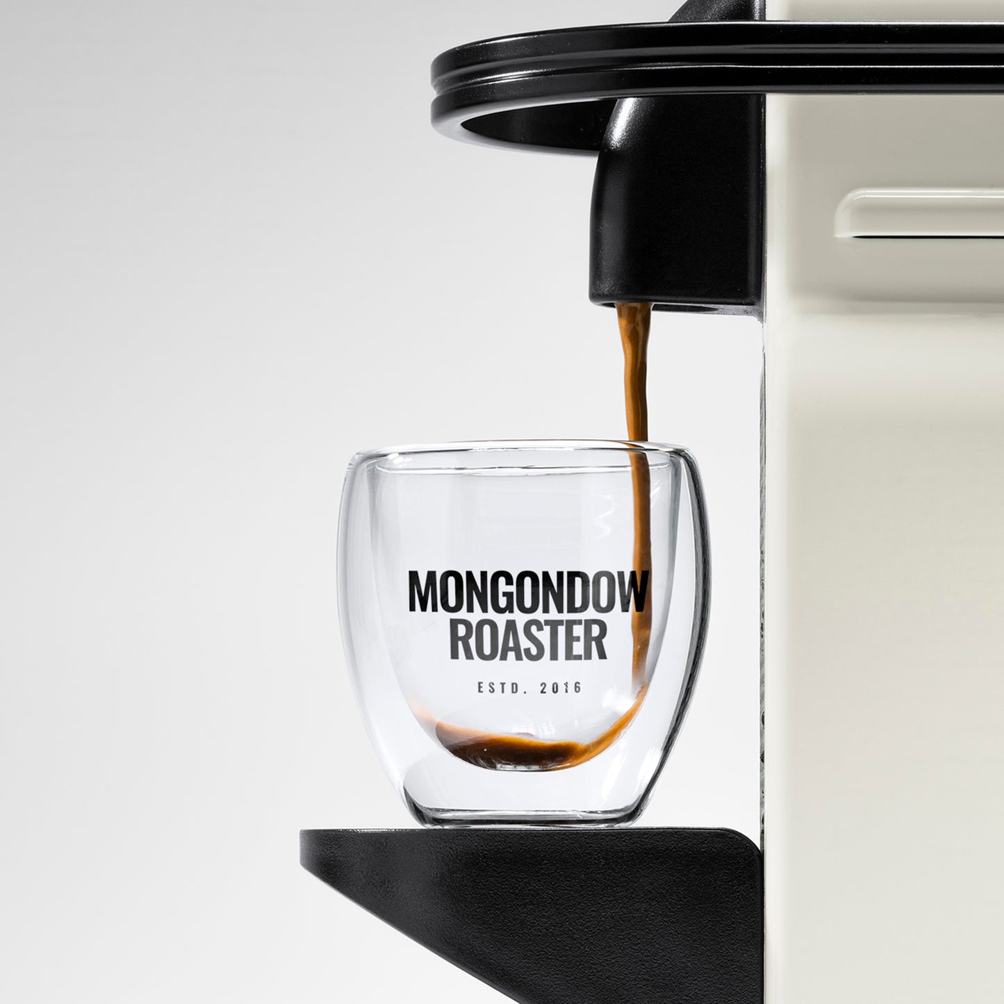 Set de 2 vasos de doble pared, realizados en cristal borosilicato. Capacidad 90 ml.