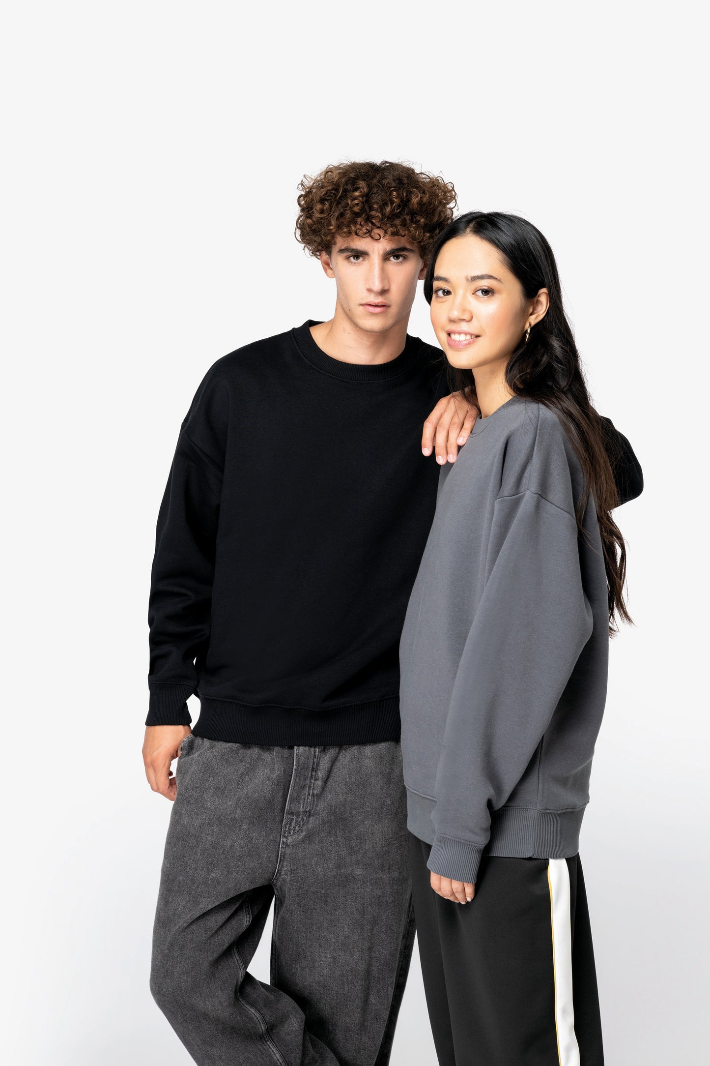Sudadera ecorresponsable cuello redondo oversize unisex