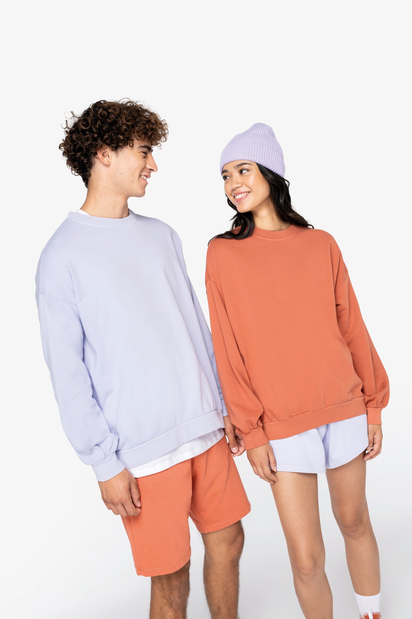 Sudadera ecorresponsable oversize French Terry unisex.