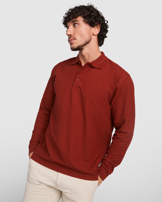Polo de manga larga.