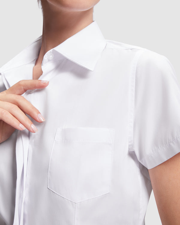 Camisa de manga corta entallada de mujer