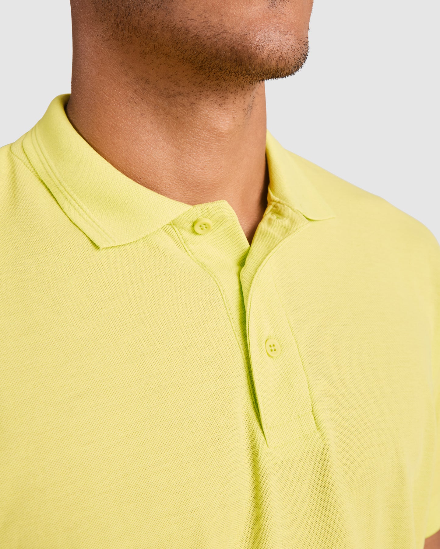 Polo de manga corta. Niño