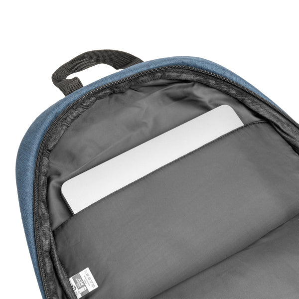 Mochila realizada en poliéster reciclado RPET 600D con diseño vigoré