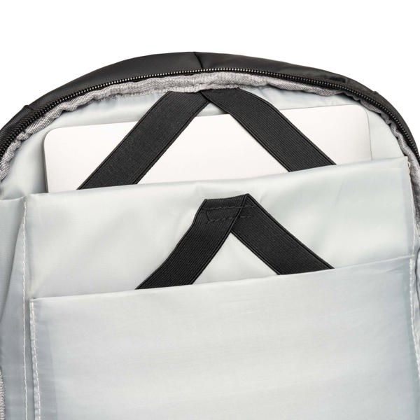 Mochila antirrobo realizada en nylon USB