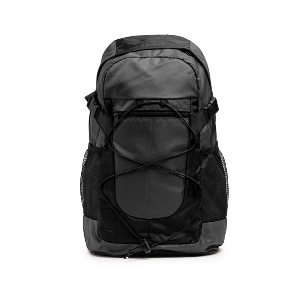 Mochila deportiva realizada en Nylon 210D Ripstop de alta resistencia