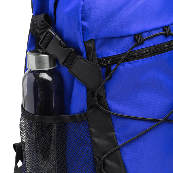 Mochila deportiva realizada en Nylon 210D Ripstop de alta resistencia