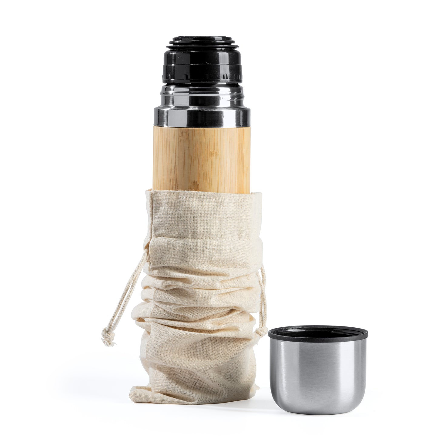 Bolsa realizada en algodón de 120 g/m². Auto-cierre de cordones. Ideal para presentar botellas y termos
