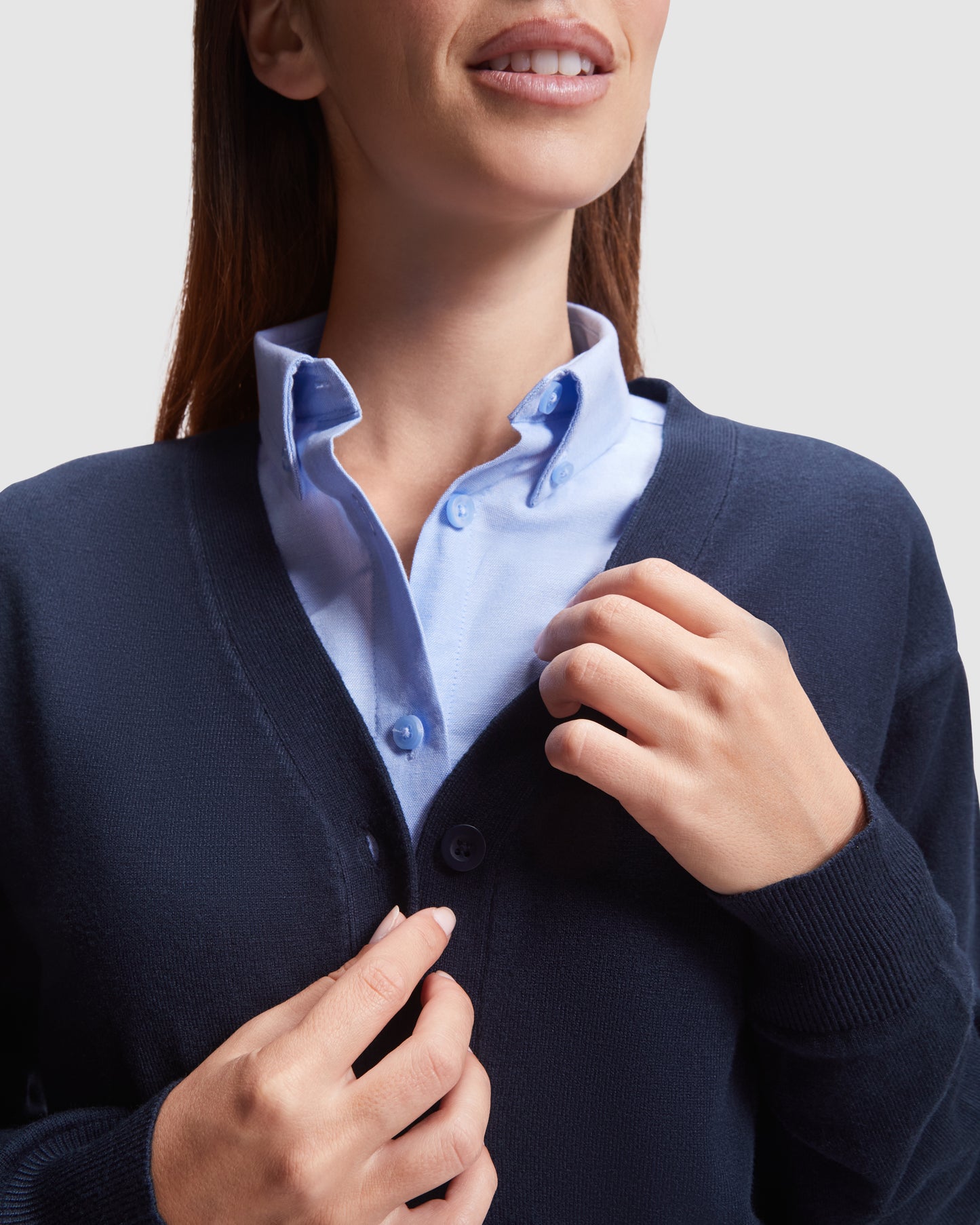 Chaqueta con escote de pico para mujer.