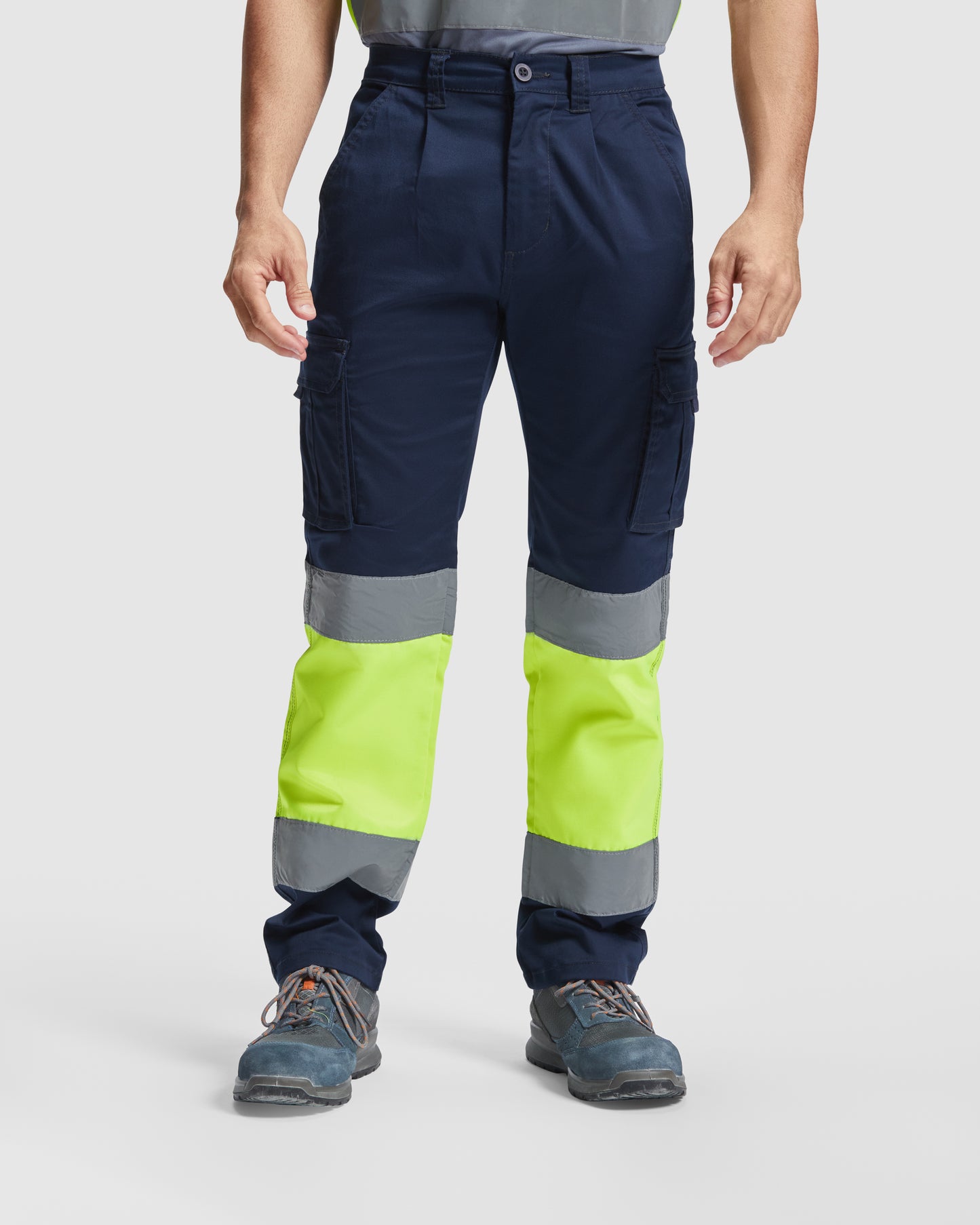 Pantalón largo.