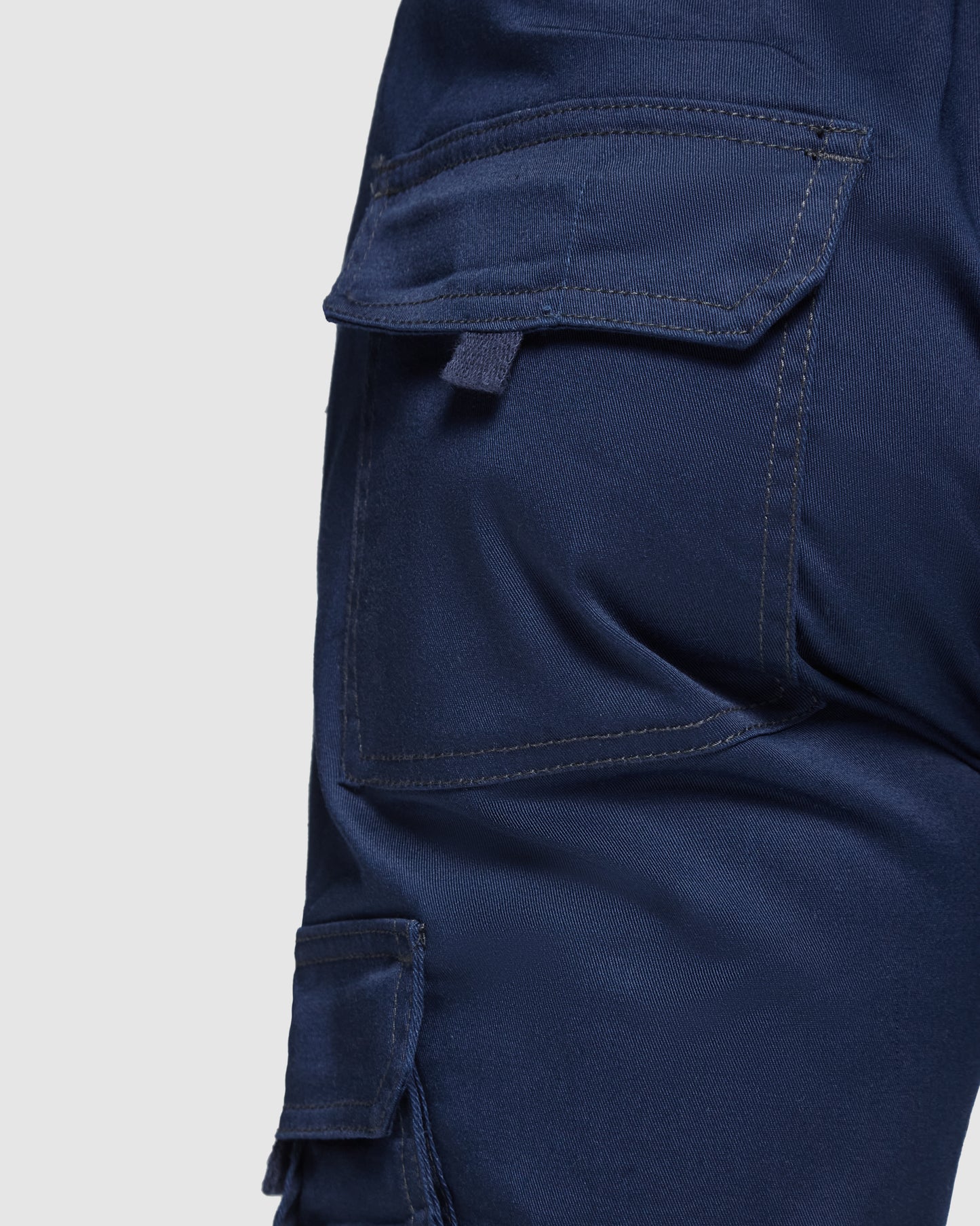 Pantalón largo.