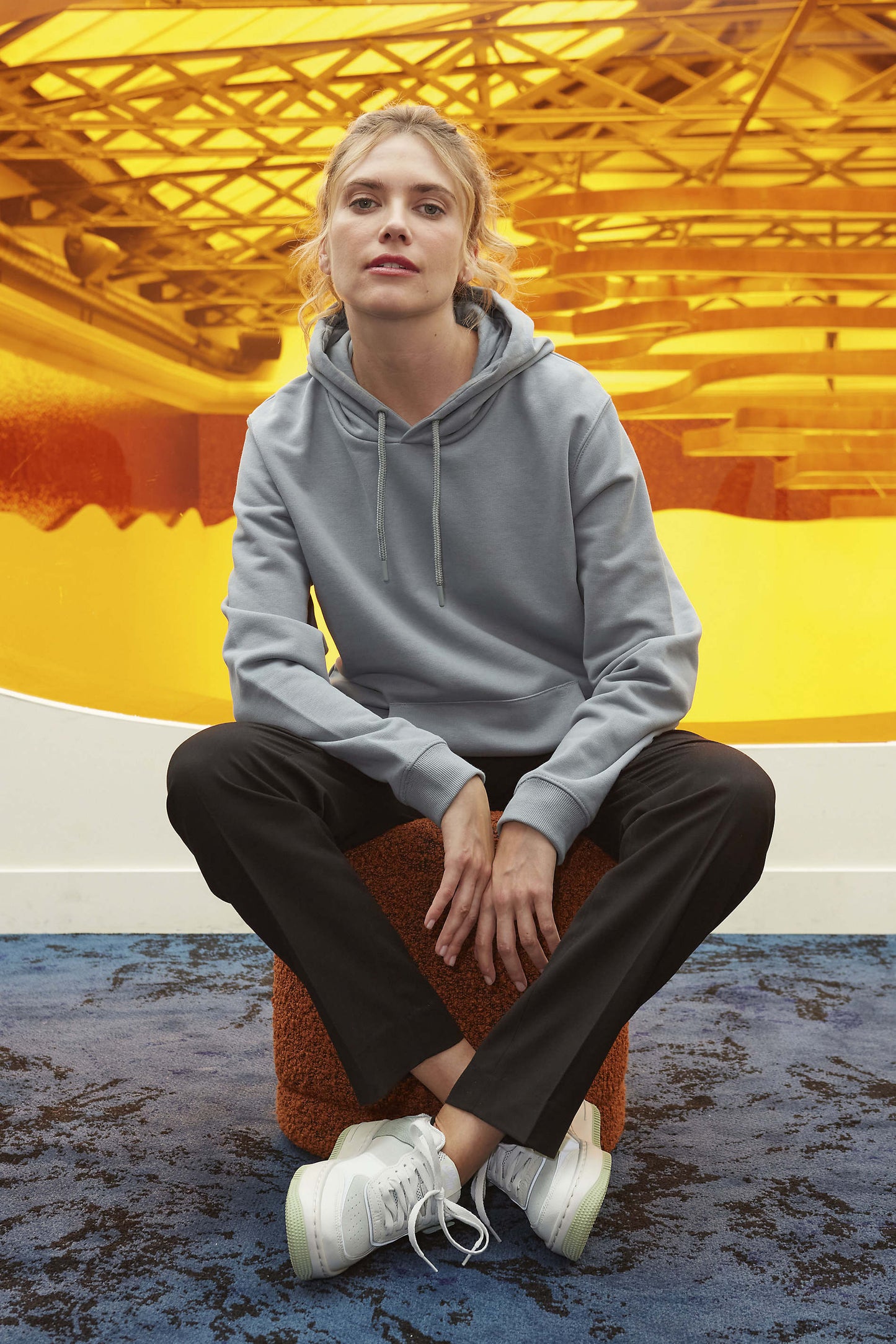 03197 Sudadera mujer con capucha