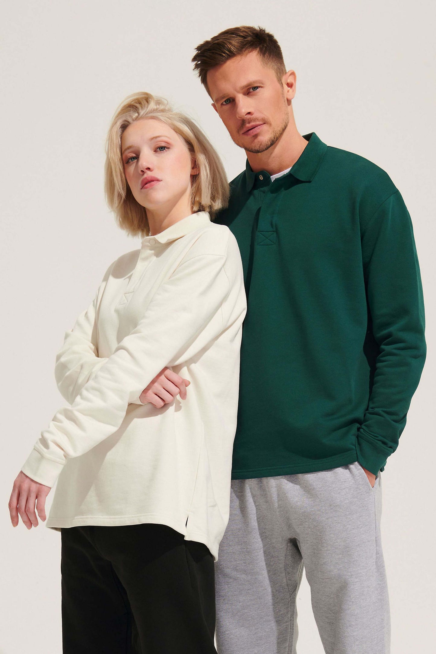 03990 Sudadera unisex cuello de polo