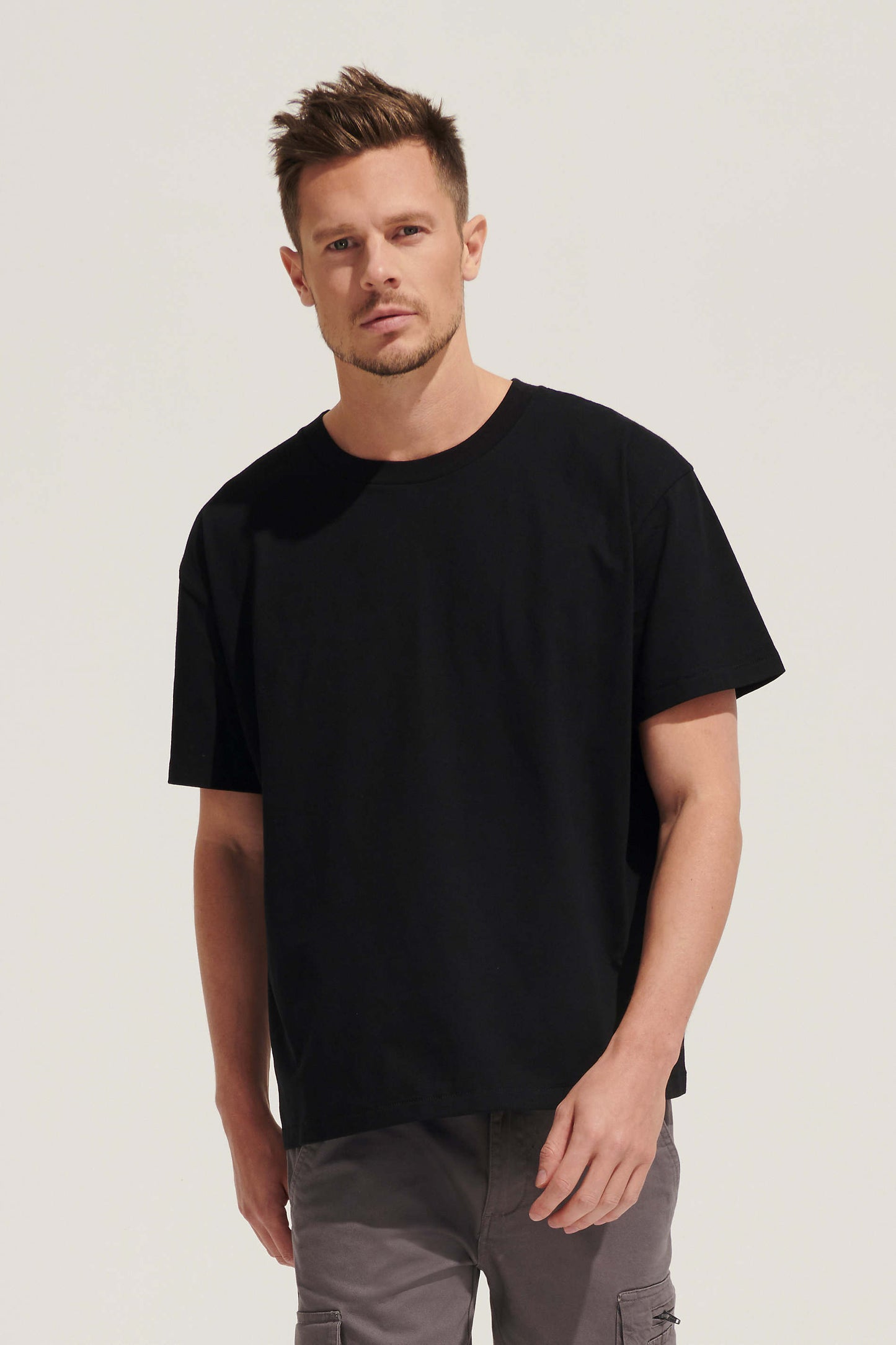 Camiseta OVERSIZE MODA 220 g/m²