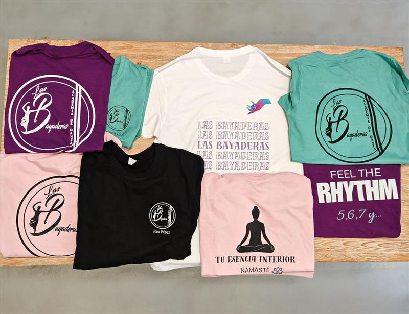 Academia de Danza Las Bayaderas – Camisetas Personalizadas que Unen Pasión y Movimiento
