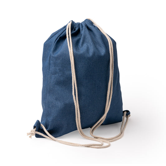 Mochila realizada en tejido vaquero reciclado con cuerdas de algodón de 8 mm.