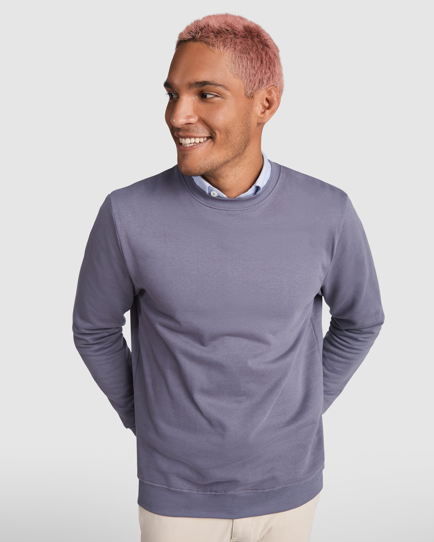 1117 Sudadera de algodón con diseño clásico.