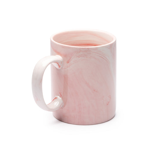 Taza de cerámica con acabado efecto mármol. Con una capacidad de 350 ml