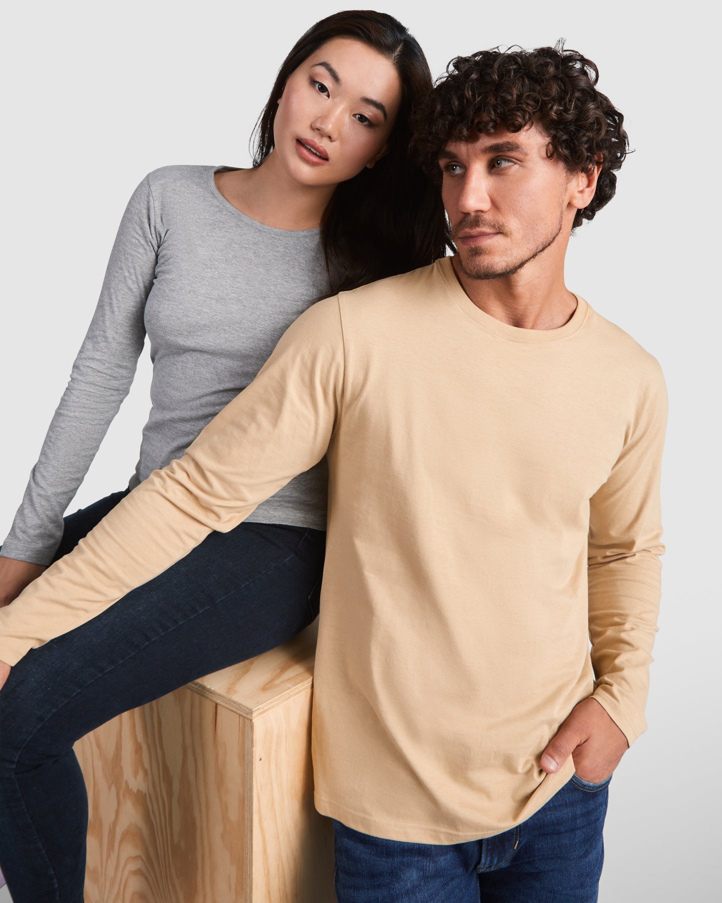 Camiseta semientallada