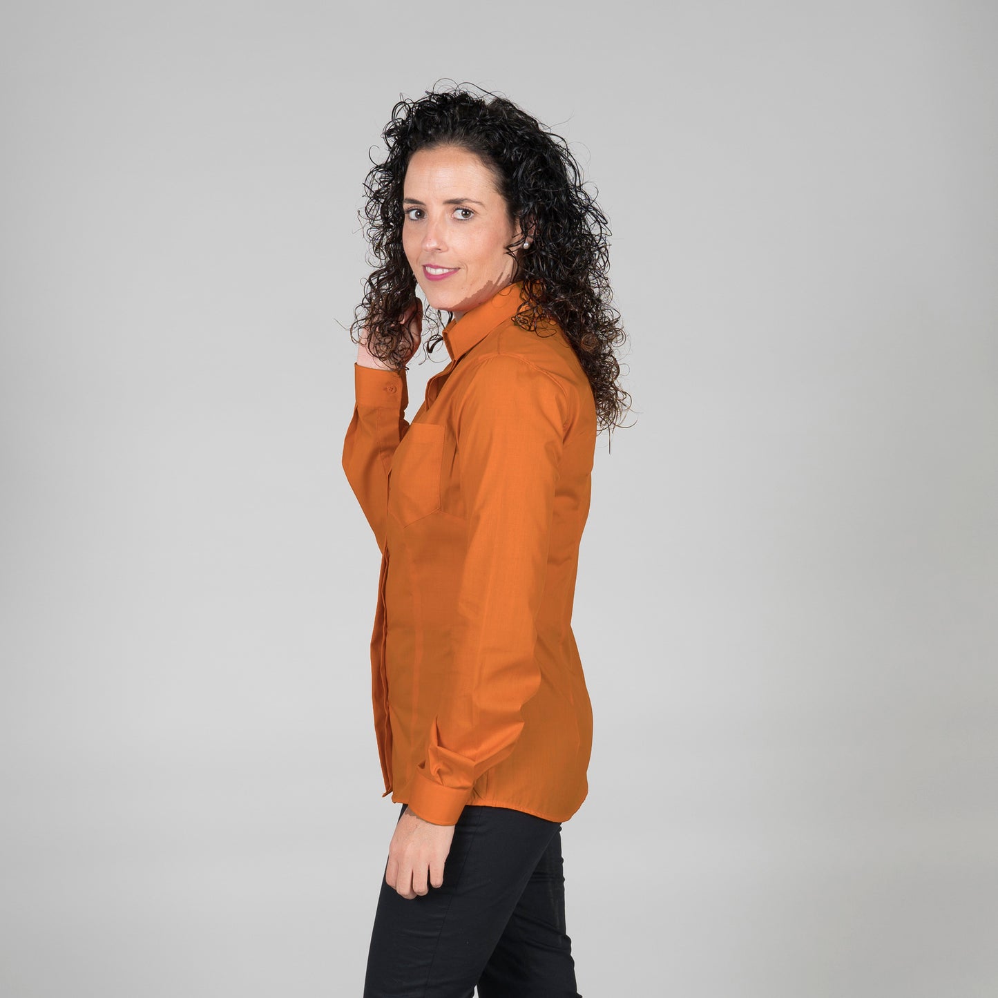 BLUSA MUJER BOTON OCULTO M/L
