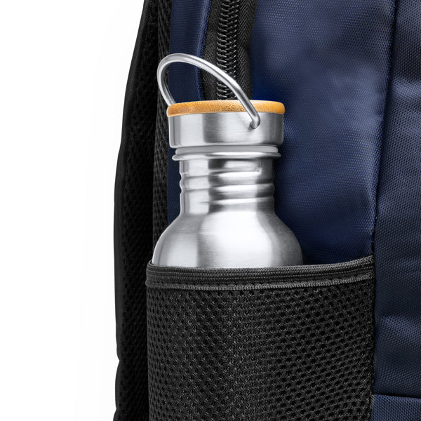 Mochila realizada en nylon 600D