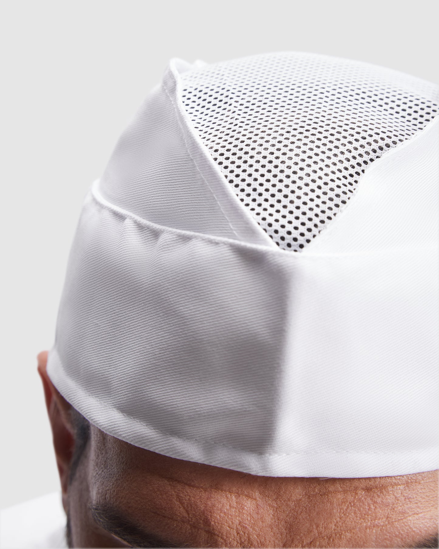 Gorro con rejilla LAGAS