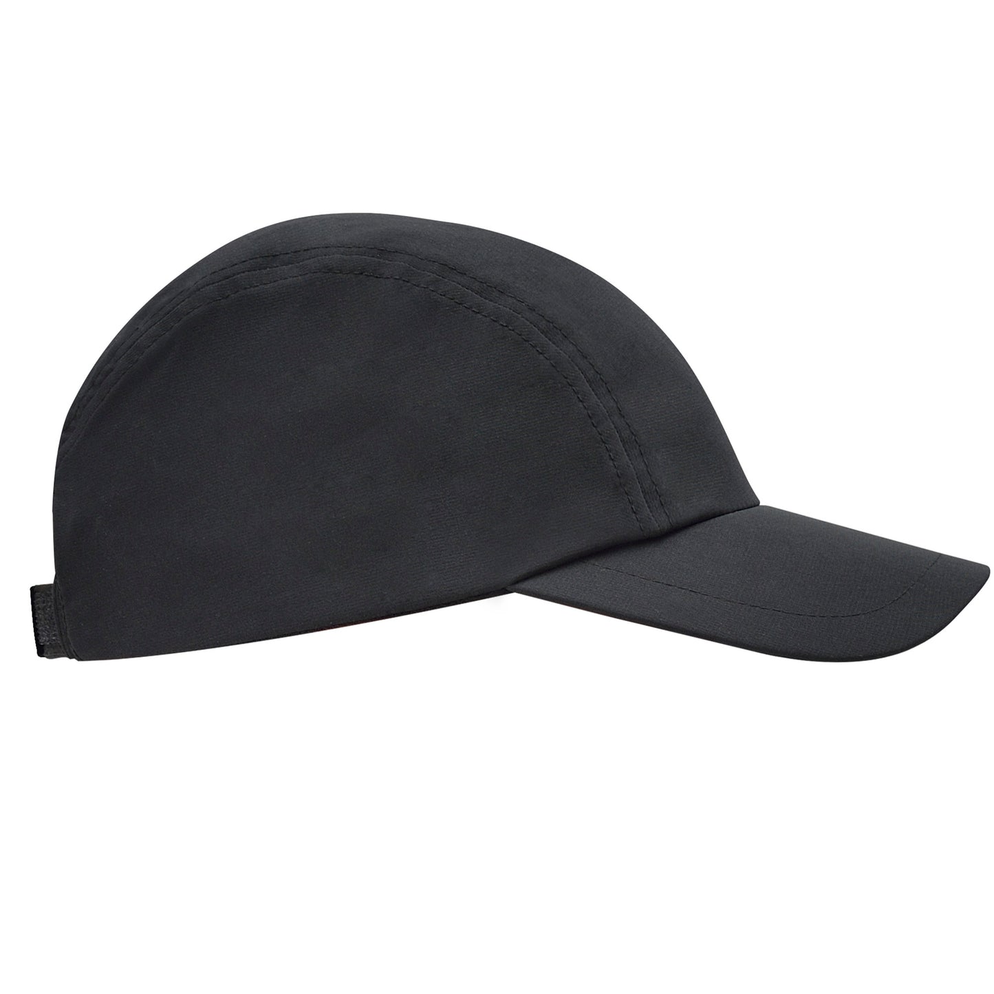 Gorra técnica de tres paneles. Tejido ligero y transpirable.
